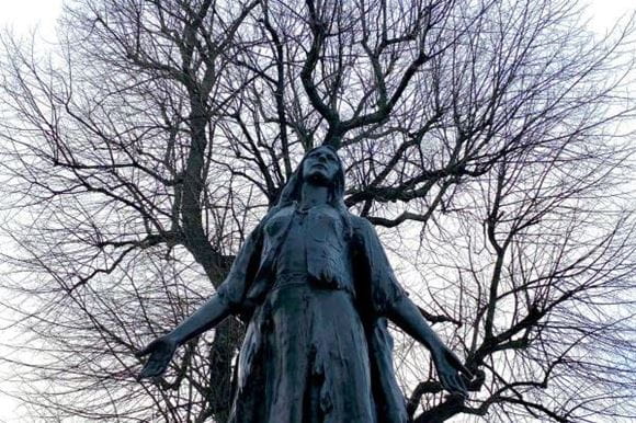 Pocahontas grave Gravesend blog hero